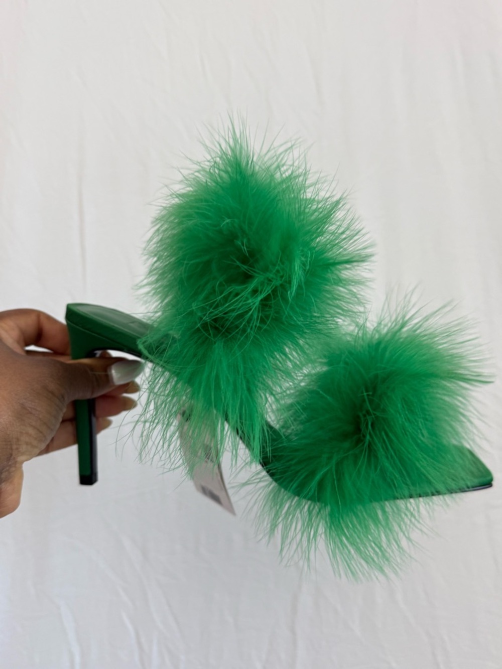 MANGO Green Feather Heels – Bold Statement Luxe ✨ (NWT)